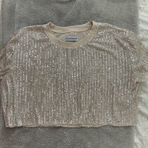 Urban Outfitters sparkly sequin crop tee - Picture 2 of 4